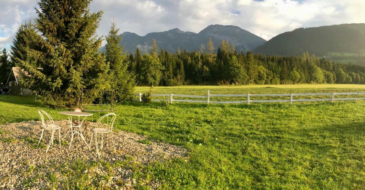 Traumhafte Wohnung Auf Pferde Ranch Aich  Kültér fotó